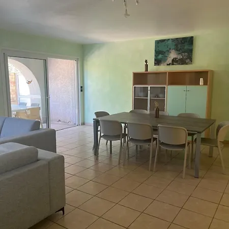 Prázdninový dům Les Maristella, Crenu